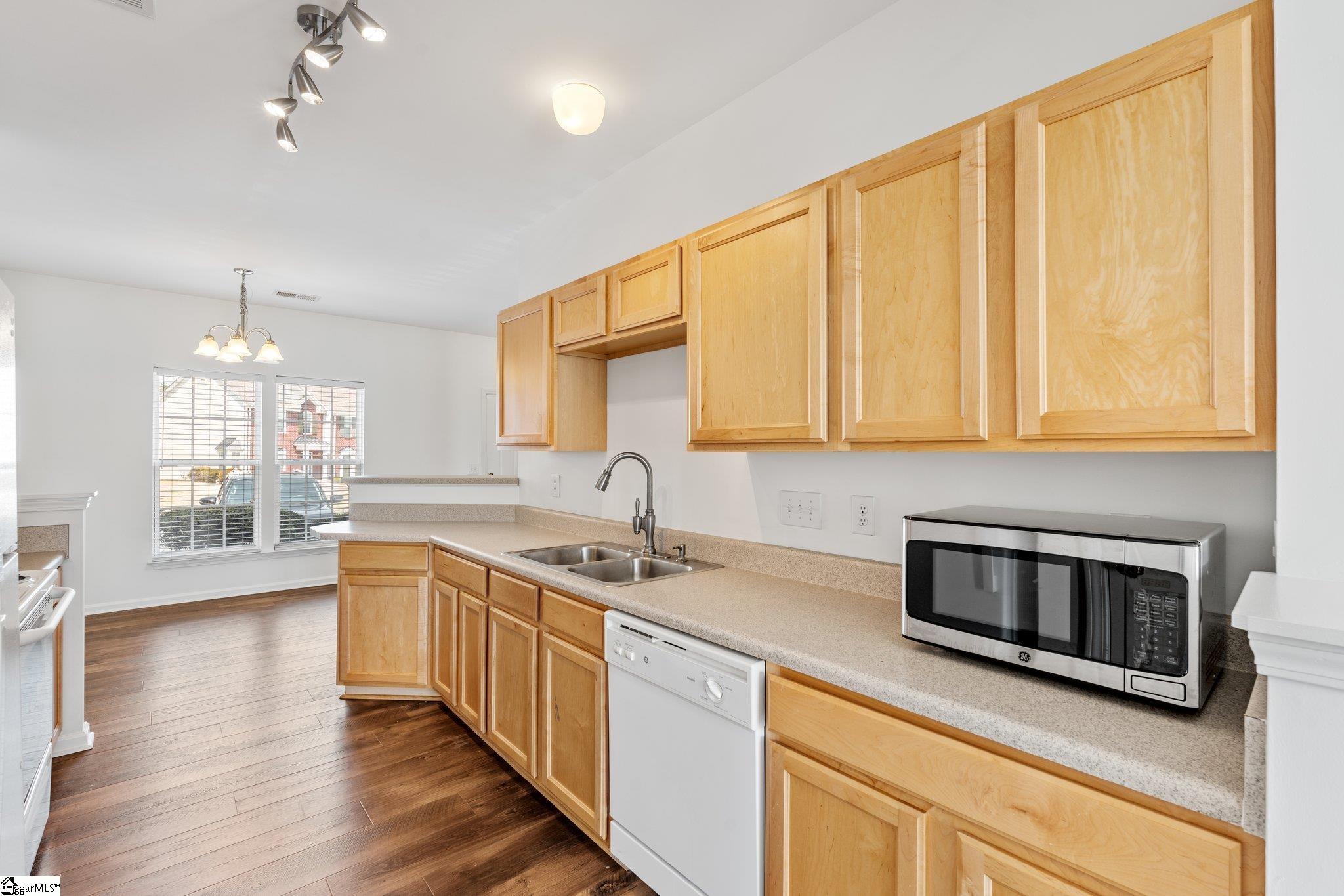 205 Spring Crossing Circle Greer, SC 29650 - Photo 5 of 16