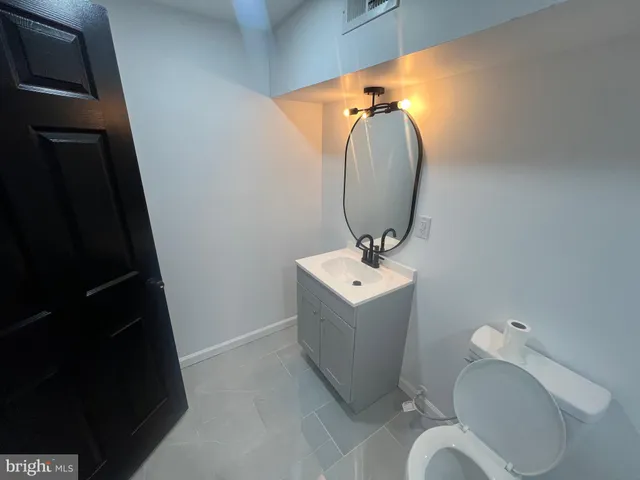 $1,200 | 5709 Spruce Street, Philadelphia, PA 19139