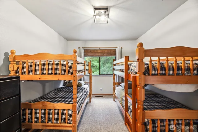 $725,000 | 1051 Yellowstone Snoqualmie Pass, Snoqualmie Pass, WA 98068