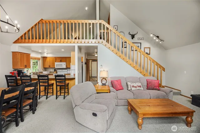 $725,000 | 1051 Yellowstone Snoqualmie Pass, Snoqualmie Pass, WA 98068