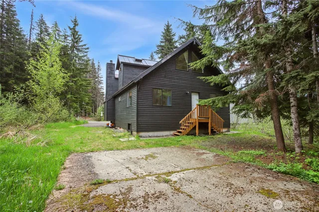 $725,000 | 1051 Yellowstone Snoqualmie Pass, Snoqualmie Pass, WA 98068