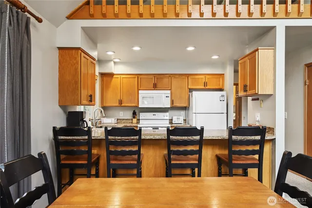 $725,000 | 1051 Yellowstone Snoqualmie Pass, Snoqualmie Pass, WA 98068