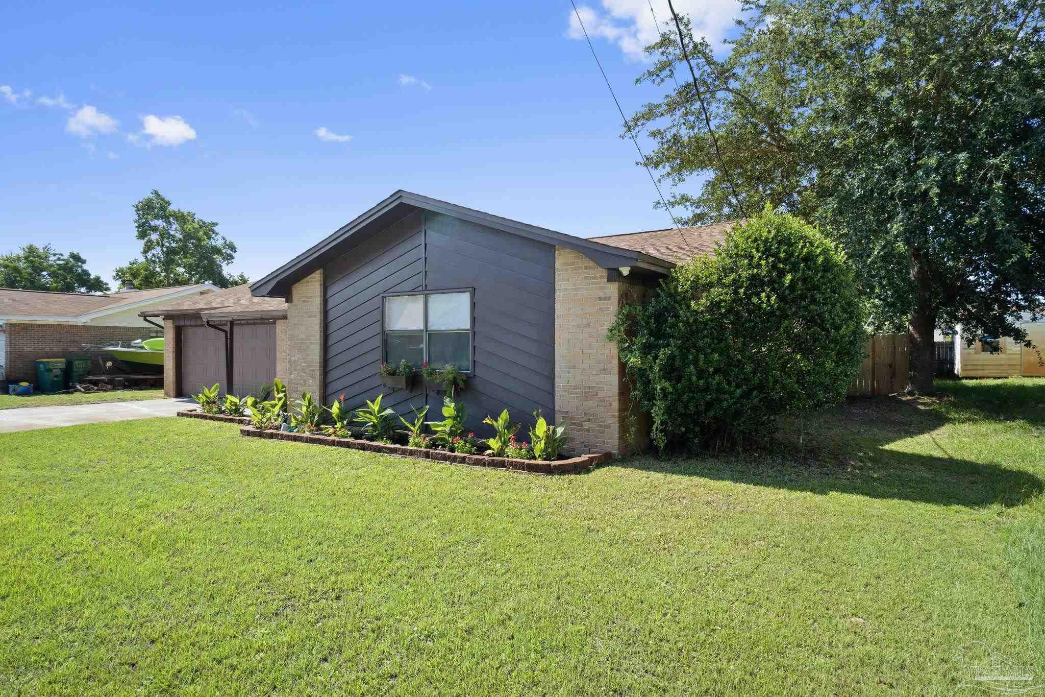 145 Deville Drive Mary Esther, FL 32569 - Photo 4 of 35