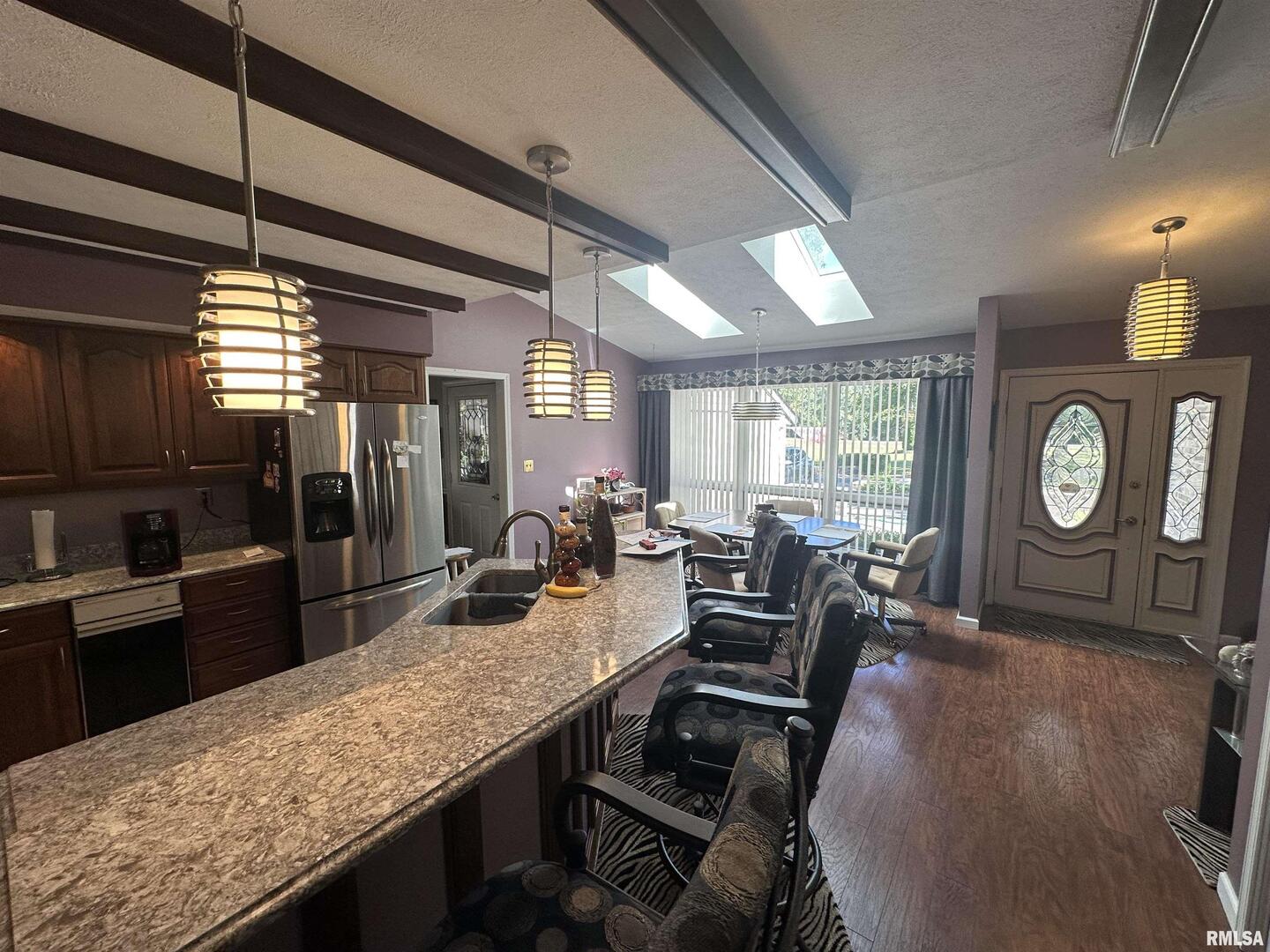 2381 Logan Street Murphysboro, IL 62966 - Photo 19 of 52 a kitchen with granite countertop lots of counter top space
