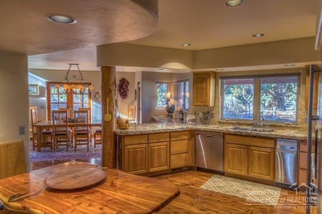 64446 Crosswinds Road Bend, OR 97703 - Photo 2 of 25 Gallery Image 2