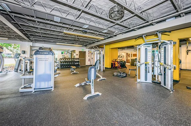 $4,950 | 1516 East Lake Woodlands Parkway, Oldsmar, FL 34677