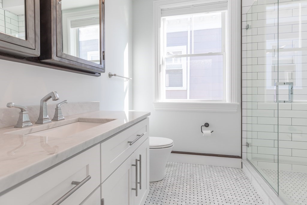 27 Howland Street, Unit PH2 Boston, MA 02121 - Photo 12 of 24