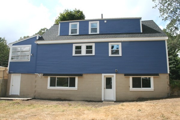36 Woodland Road Wakefield, MA 01880 - Photo 9 of 10 Gallery Image 9