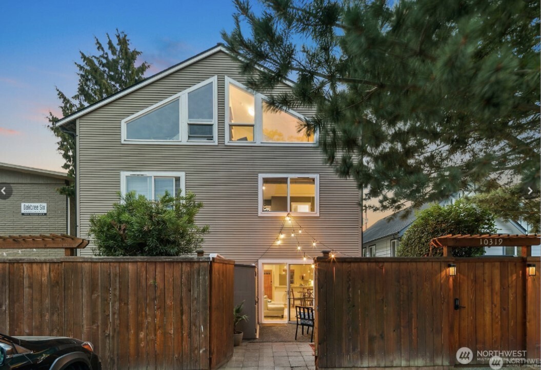10319 Midvale Avenue North, Unit A Seattle, WA 98133 - Photo 1 of 35