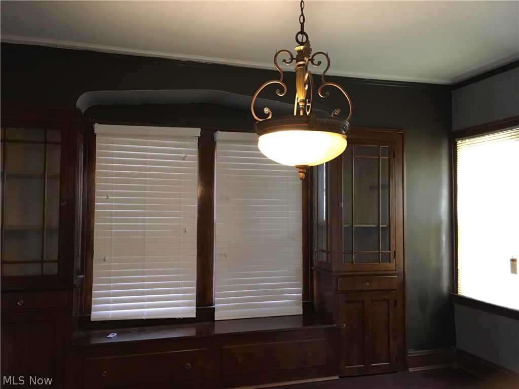 1748 Noble Road Cleveland, OH 44112 - Photo 9 of 27