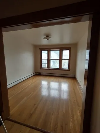 $2,395 | 3646 West Wrightwood Avenue, Unit 2, Chicago, IL 60647