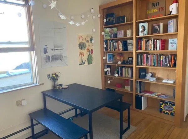 $2,395 | 3646 West Wrightwood Avenue, Unit 2, Chicago, IL 60647