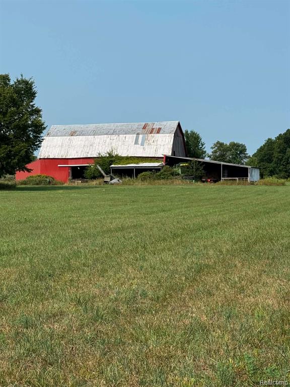 7709 Silverwood Road North Branch, MI 48461 - Photo 37 of 38 Gallery Image 37