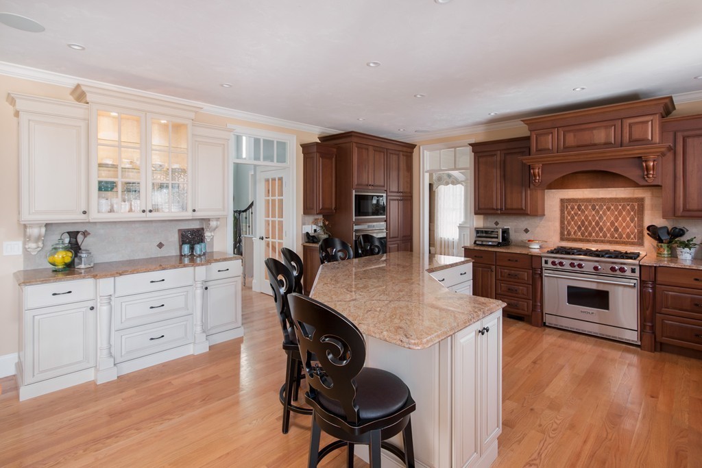 17 Connelly Hill Road Hopkinton, MA 01748 - Photo 2 of 30 Gallery Image 2