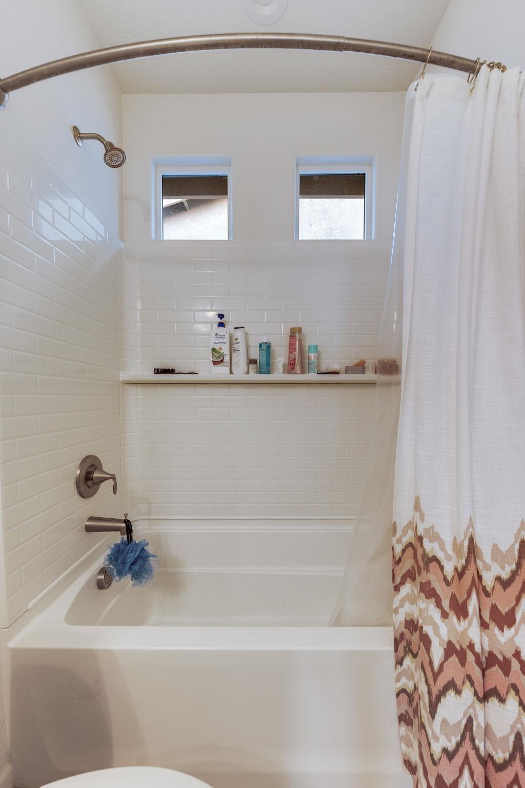 1305 Stark Bridge Road Lincoln, CA 95648 - Photo 38 of 53 a bathroom with a bathtub and a shower