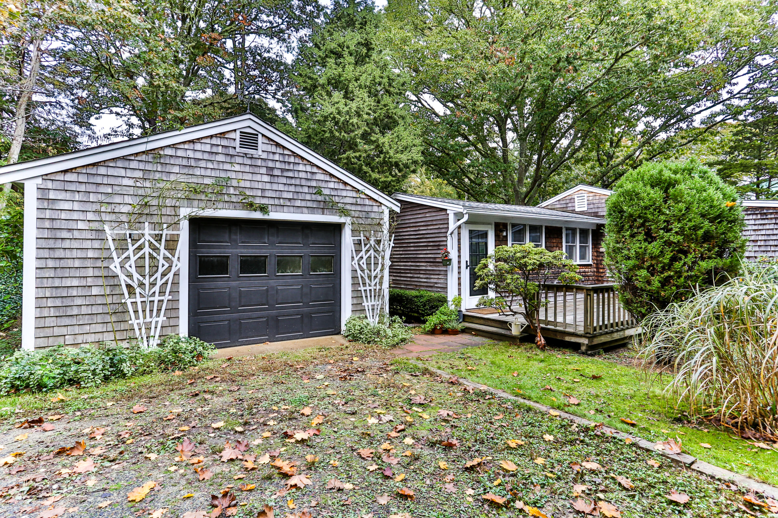 175 Meetinghouse Road Eastham, MA 02642 - Photo 3 of 34 175MeeLR-4