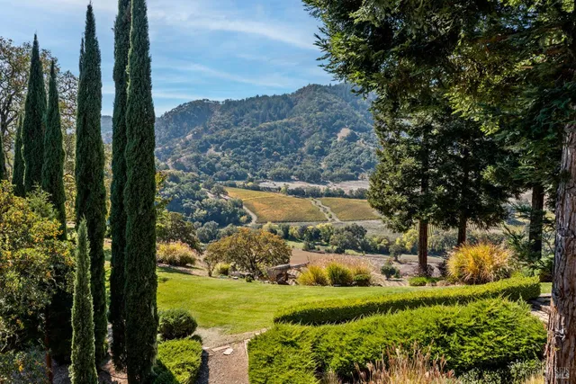$1,950,000 | 241 Henry Station Road, Ukiah, CA 95482