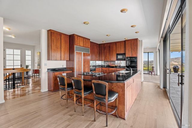 $1,950,000 | 241 Henry Station Road, Ukiah, CA 95482