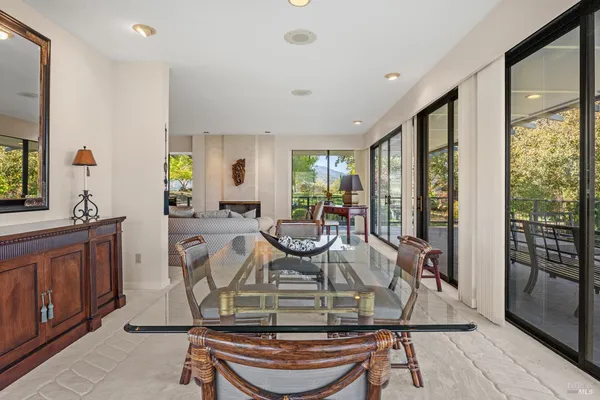 $1,800,000 | 241 Henry Station Road, Ukiah, CA 95482