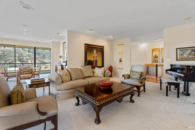 $1,950,000 | 241 Henry Station Road, Ukiah, CA 95482