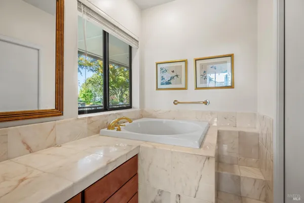 $1,800,000 | 241 Henry Station Road, Ukiah, CA 95482