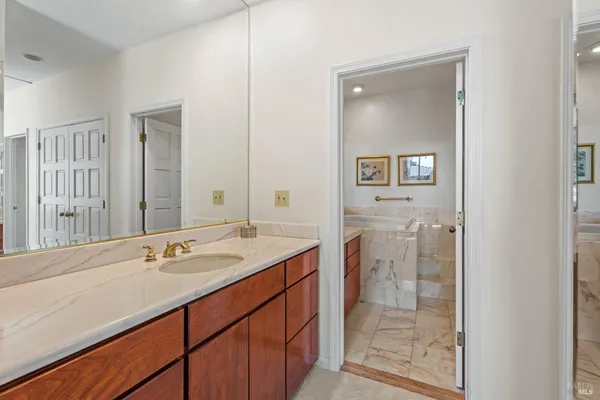 $1,800,000 | 241 Henry Station Road, Ukiah, CA 95482