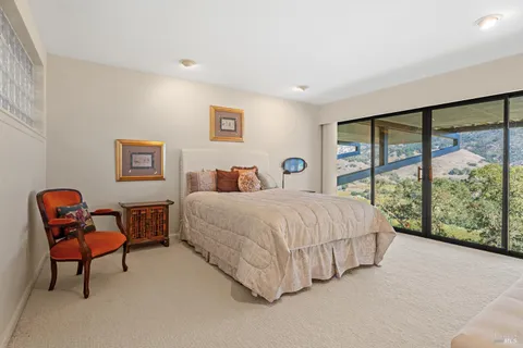 $1,950,000 | 241 Henry Station Road, Ukiah, CA 95482