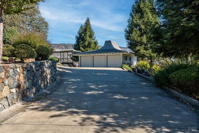 $1,950,000 | 241 Henry Station Road, Ukiah, CA 95482