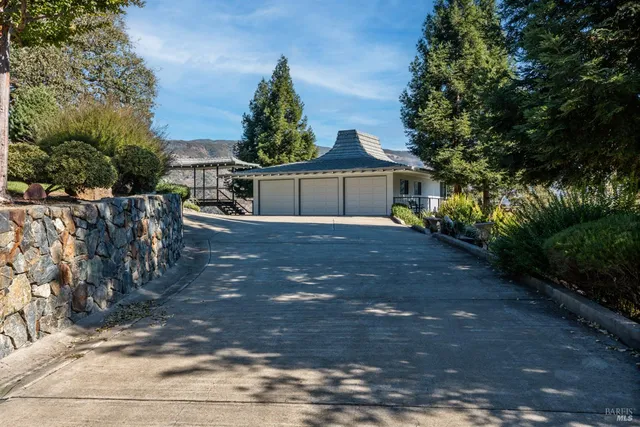 $1,950,000 | 241 Henry Station Road, Ukiah, CA 95482