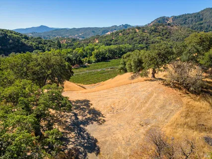 $1,950,000 | 241 Henry Station Road, Ukiah, CA 95482