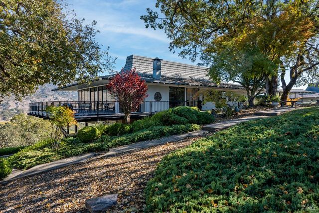 $1,950,000 | 241 Henry Station Road, Ukiah, CA 95482