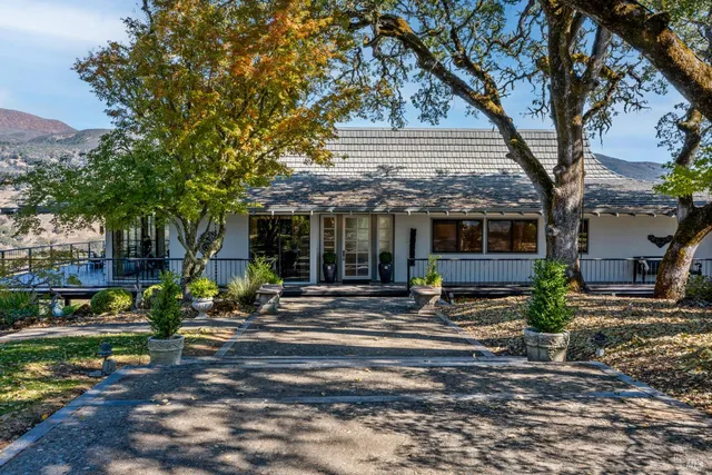 $1,950,000 | 241 Henry Station Road, Ukiah, CA 95482