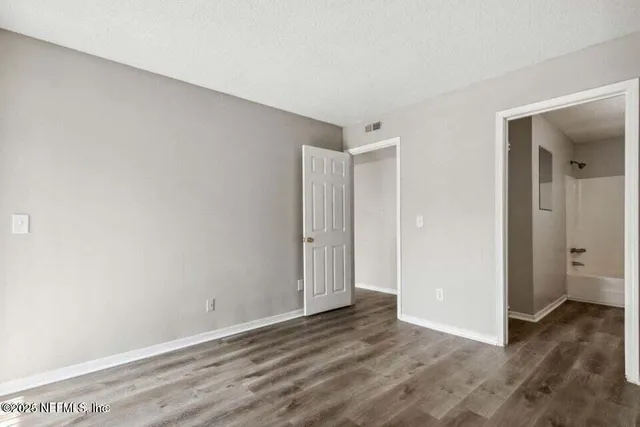 $1,300 | 10200 Belle Rive Boulevard, Unit 151, Jacksonville, FL 32256