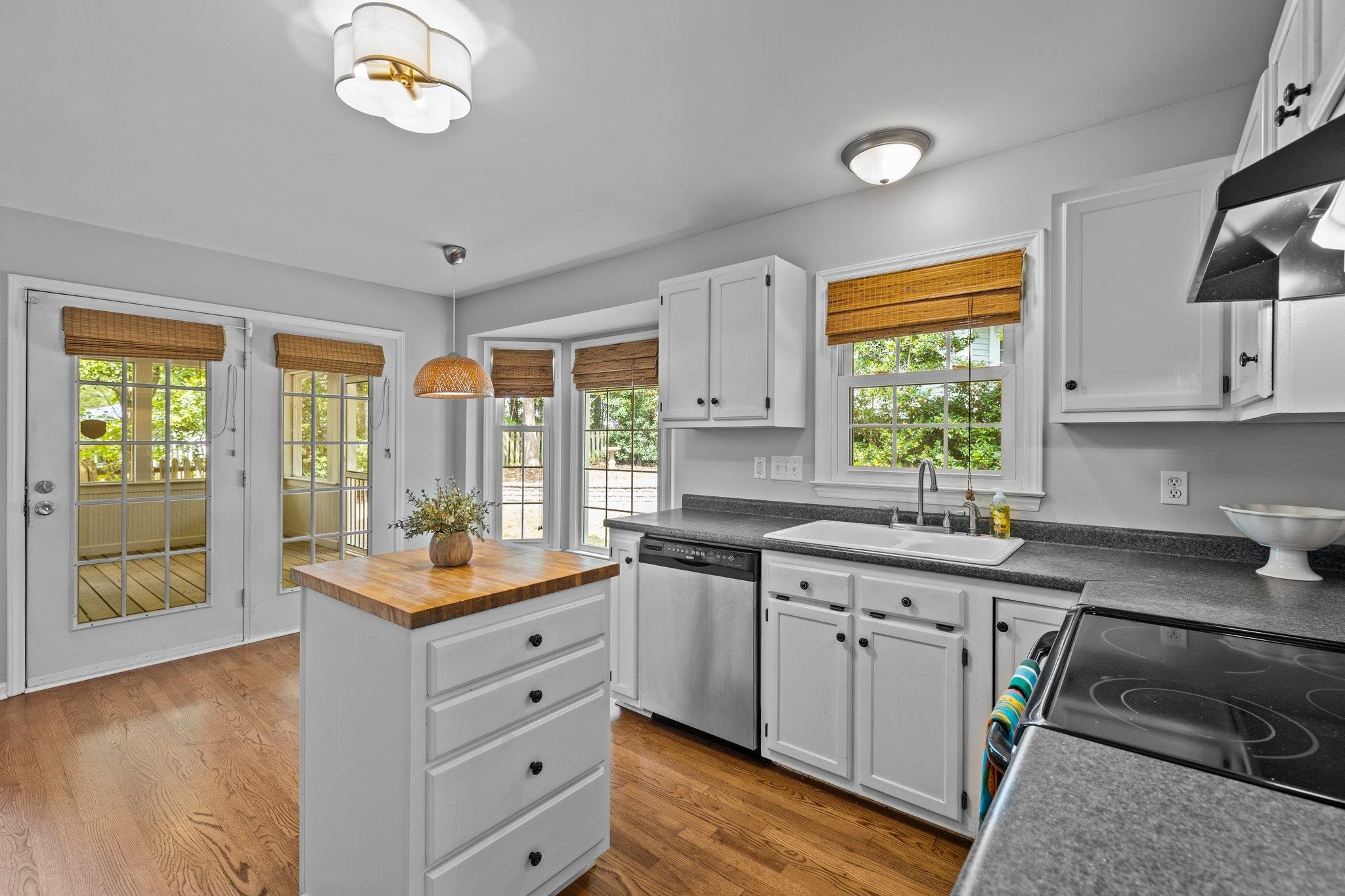 12028 North Exeter Way Raleigh, NC 27613 - Photo 16 of 48 Photo 16