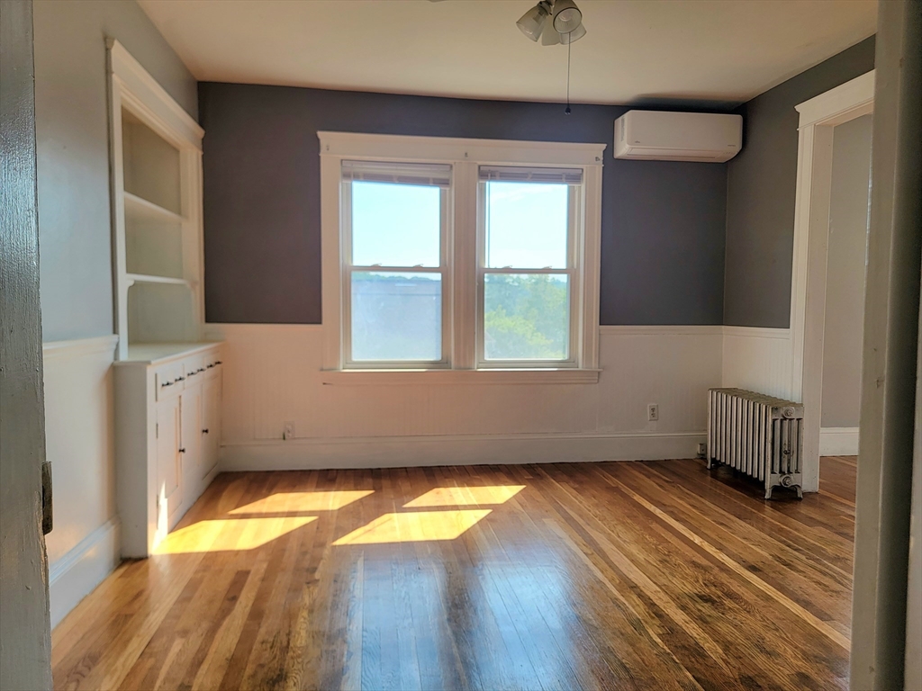 26 Stebbins Street, Unit 2 Worcester, MA 01607 - Photo 3 of 13