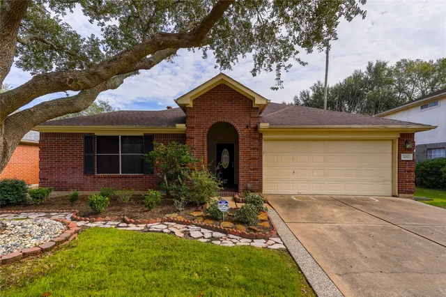 $284,900 | 3050 Texas Oak Drive, Katy, TX 77449