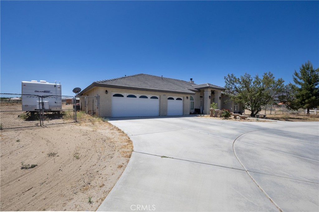 11671 Desert View Road Pinon Hills, CA 92372 - Photo 3 of 52