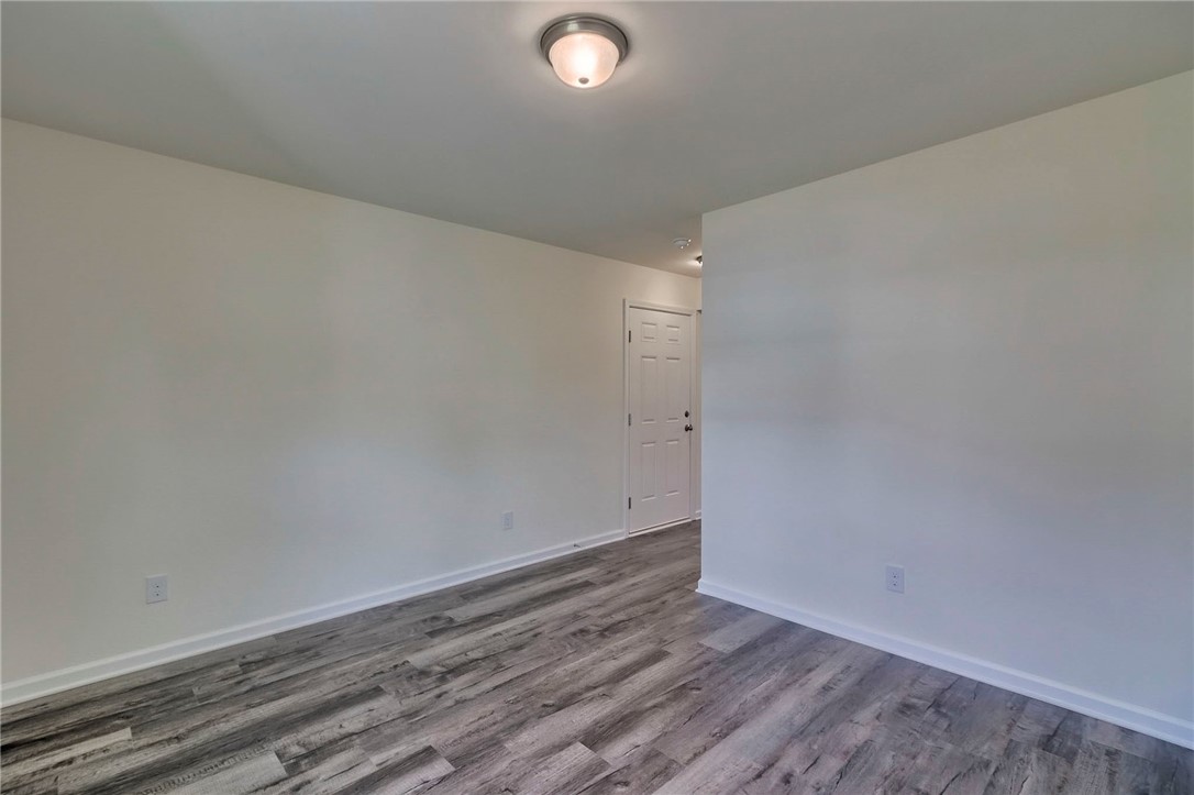 245 Wimbledon Way Murrells Inlet, SC 29576 - Photo 12 of 29