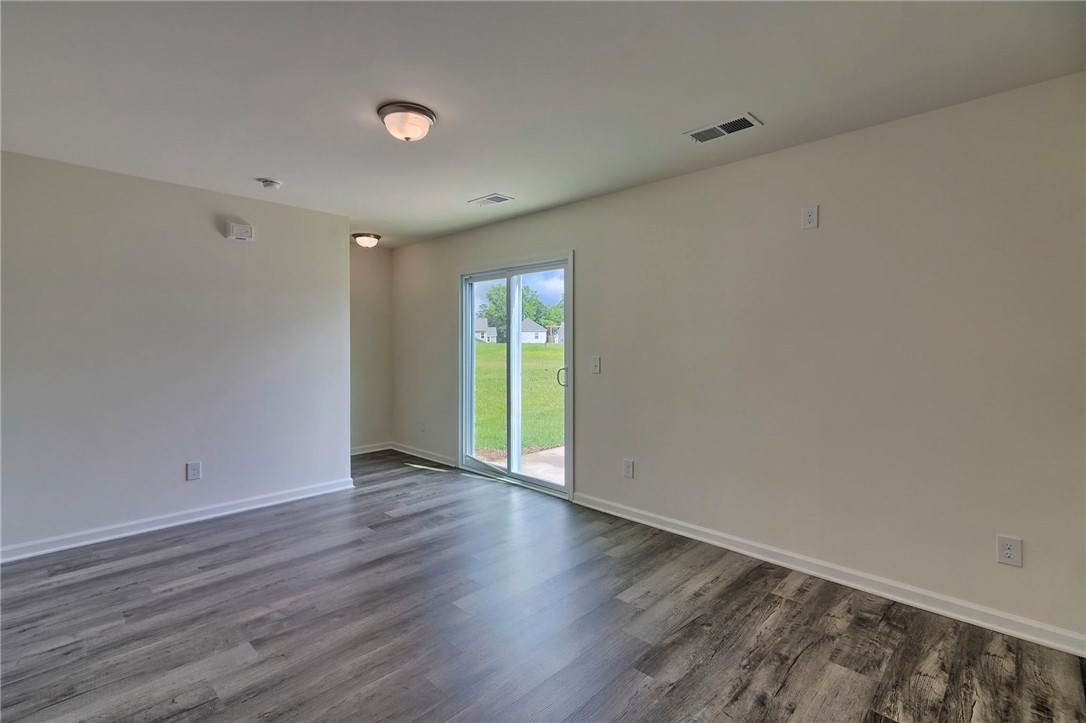 245 Wimbledon Way Murrells Inlet, SC 29576 - Photo 13 of 29 LIVING ROOM