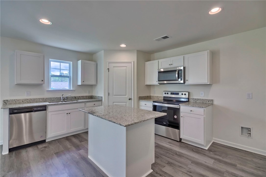 245 Wimbledon Way Murrells Inlet, SC 29576 - Photo 7 of 29 KITCHEN
