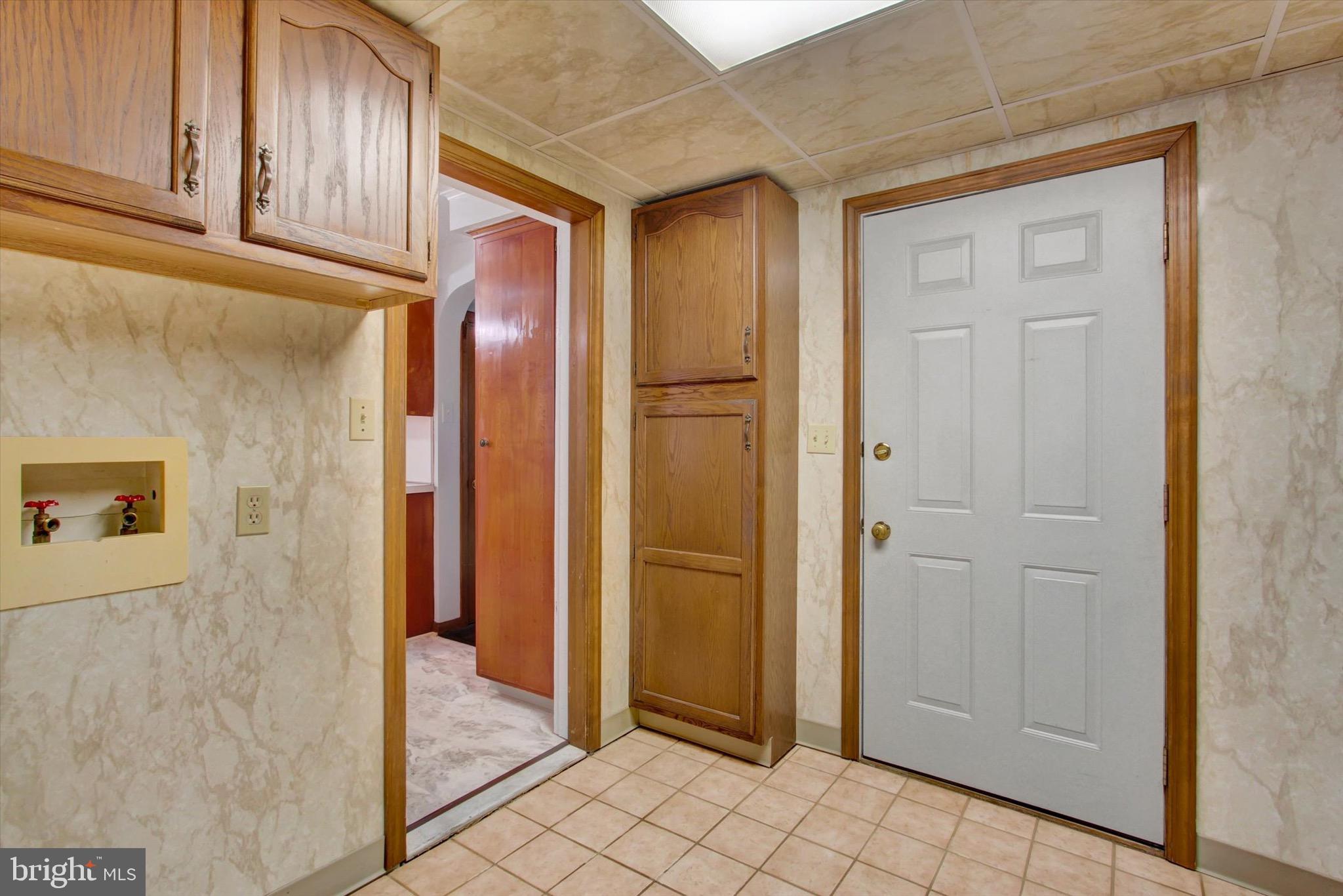 22 Cemetery Street Littlestown, PA 17340 - Photo 14 of 34 a view of a elevator