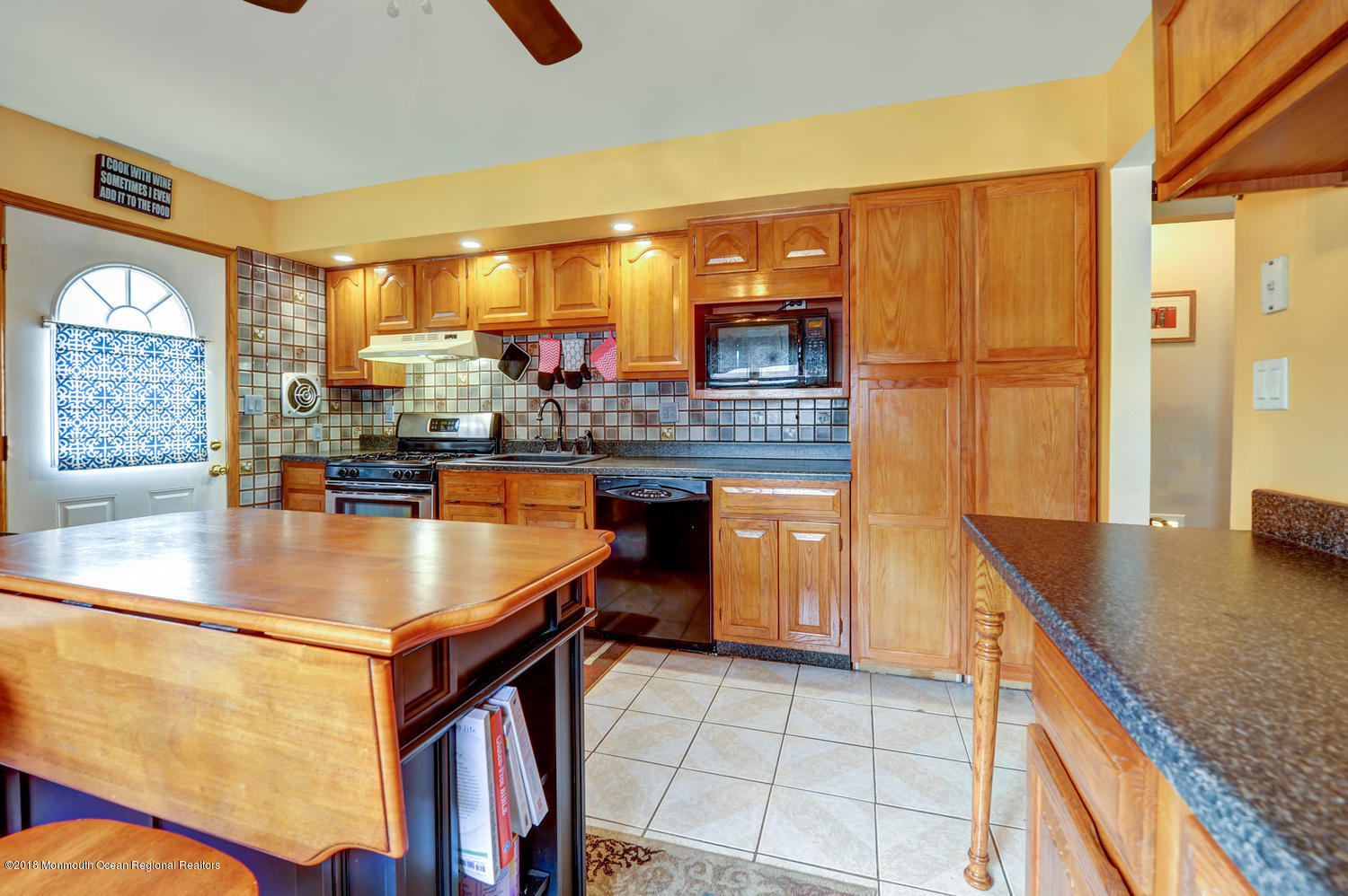 287 George Dye Road Hamilton Square, NJ 08690 - Photo 9 of 23 287 George Dye Rd Hamilton NJ-large-010-
