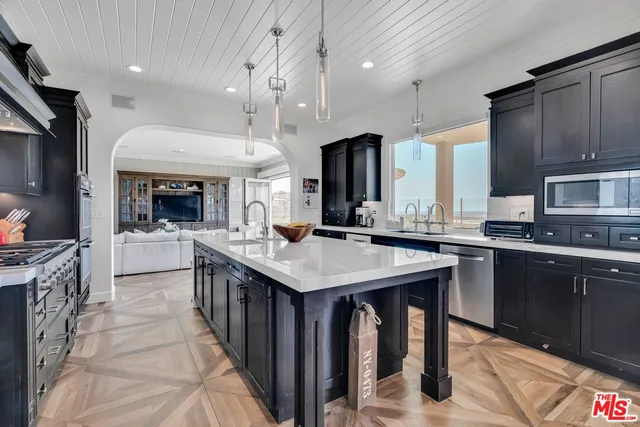 $29,999 | 7599 West Coastal View Drive, Los Angeles, CA 90045