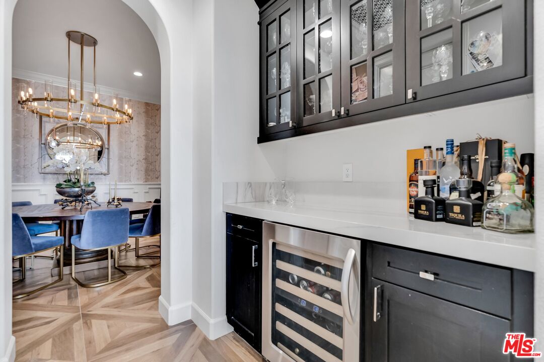 7599 West Coastal View Drive Los Angeles, CA 90045 - Photo 20 of 71