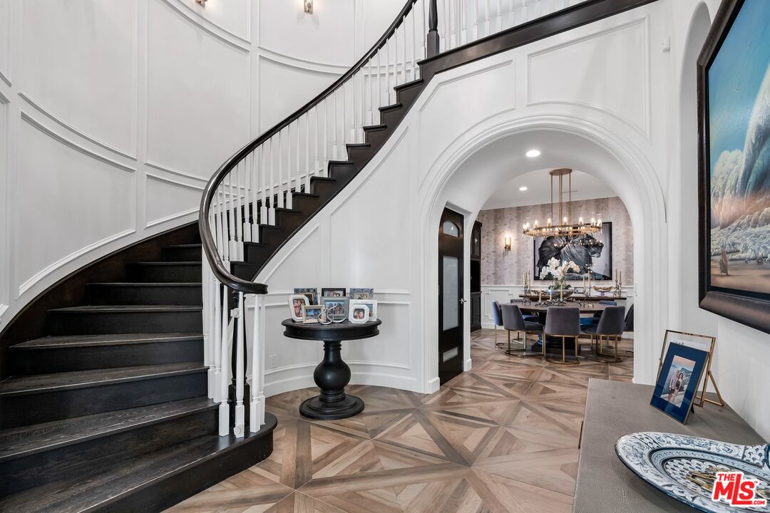 7599 West Coastal View Drive Los Angeles, CA 90045 - Photo 24 of 71