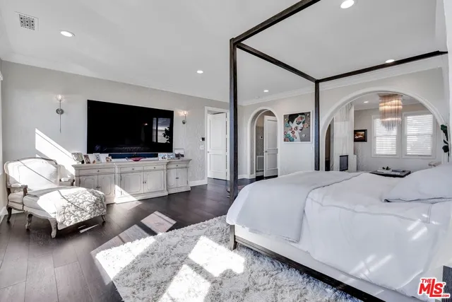 $29,999 | 7599 West Coastal View Drive, Los Angeles, CA 90045