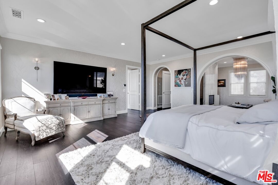 7599 West Coastal View Drive Los Angeles, CA 90045 - Photo 28 of 71