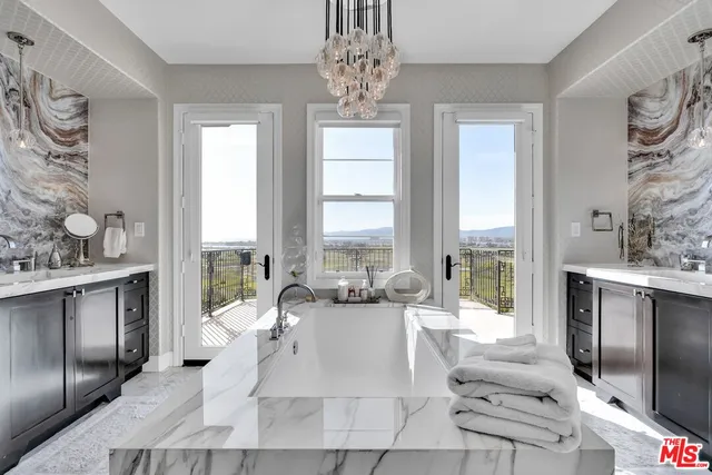 $29,999 | 7599 West Coastal View Drive, Los Angeles, CA 90045