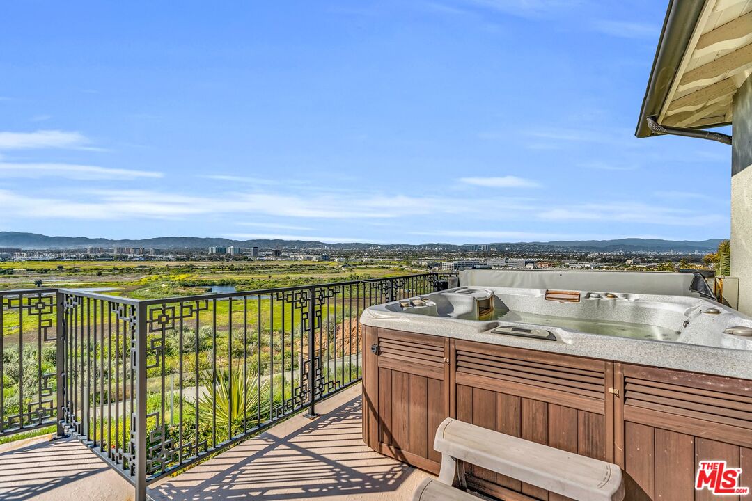 7599 West Coastal View Drive Los Angeles, CA 90045 - Photo 36 of 71