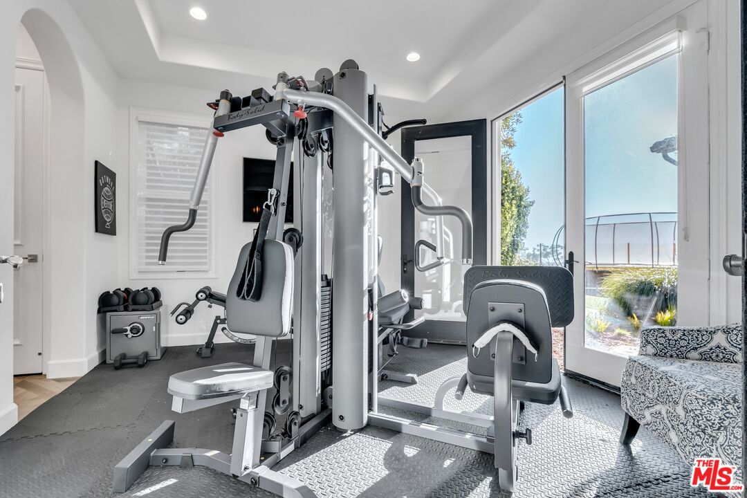 7599 West Coastal View Drive Los Angeles, CA 90045 - Photo 53 of 71